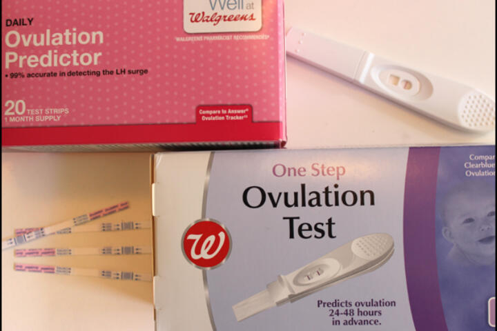 Immagine che mostra diversi tipi di test ovulazione