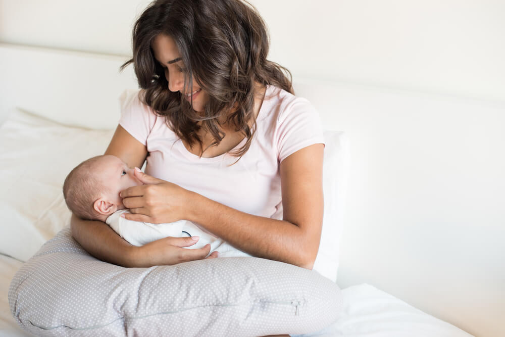 Cuscino allattamento: a cosa serve e come usarlo ⚕️Periodo Fertile